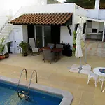 Go Pt - Private Challet With Swimming Pool And Garden Parede